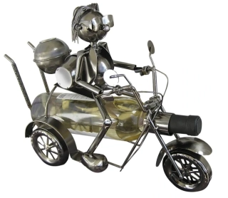 Kovový stojan na víno Motorkář na tříkolce